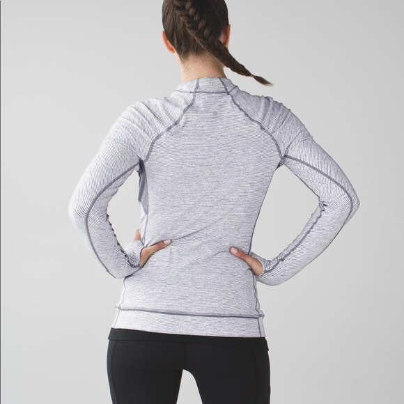 Lululemon Think Fast Long Sleeve in Tonka Stripe Heathered Slate White / Slate - Picture 3 of 14